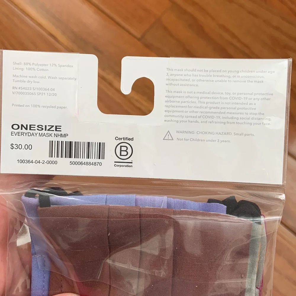 NWT Athleta one size everyday mask bundle pack of five masks and colors